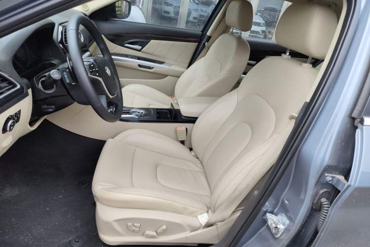 Used BAIC Senova D70 2013 2.0T Elite Edition Left Front Seat