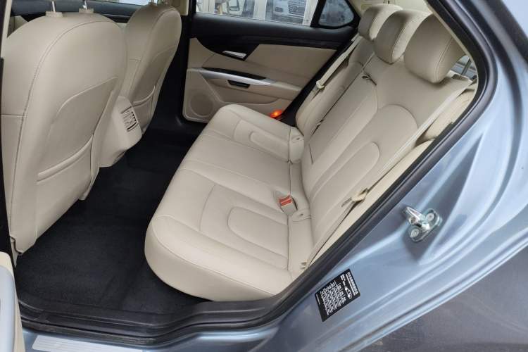 Used BAIC Senova D70 2013 2.0T Elite Edition Left Rear Seat