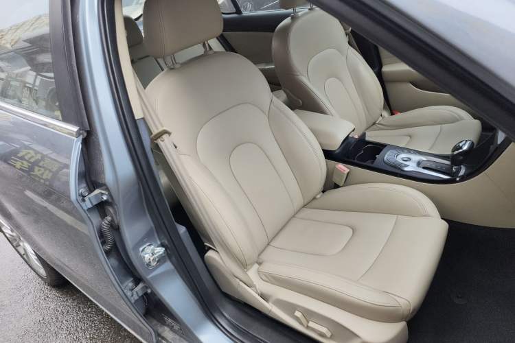 Used BAIC Senova D70 2013 2.0T Elite Edition Right Front Seat