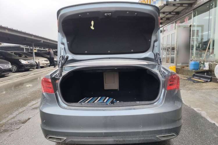 Used BAIC Senova D70 2013 2.0T Elite Edition Trunk
