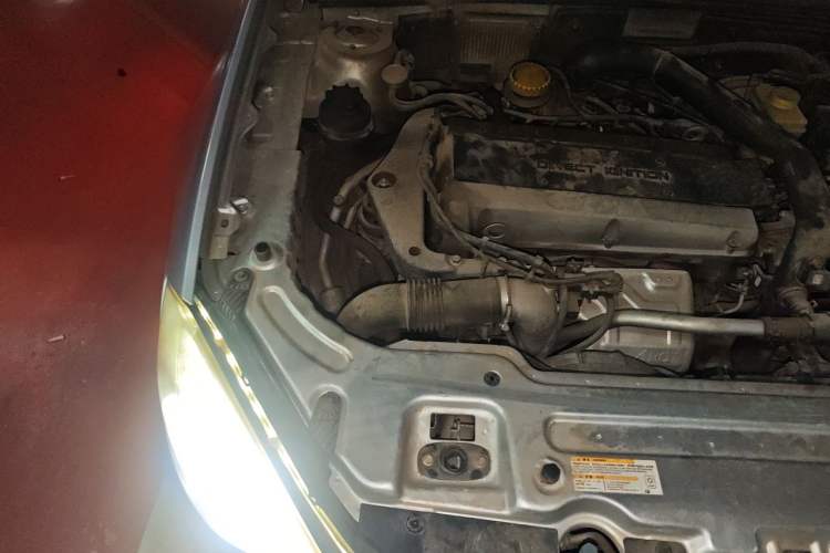Used BAIC Senova D70 2013 2.0T Luxury Edition Engine Bay Right