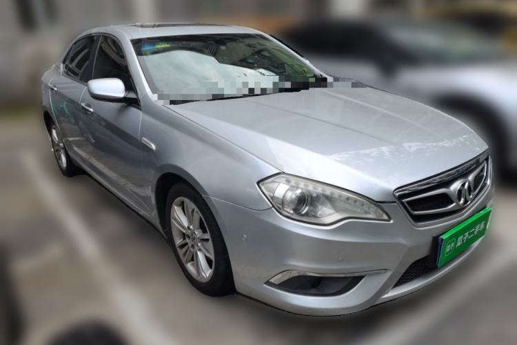 Used BAIC Senova D70 2013 2.0T Elite Edition Front Right 45 Deg