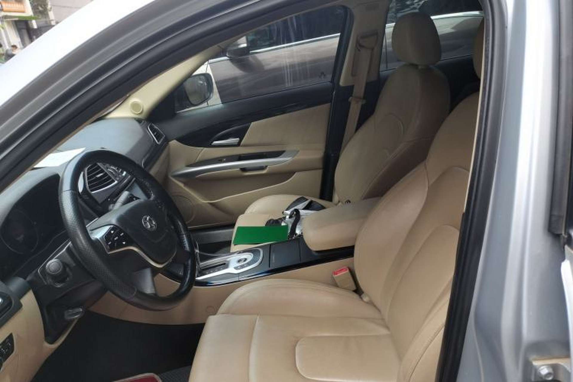 Used BAIC Senova D70 2013 2.0T Elite Edition Left Front Seat
