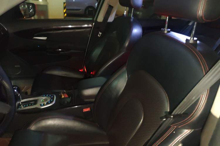 Used BAIC Senova D70 2013 2.0T Luxury Edition Left Front Seat