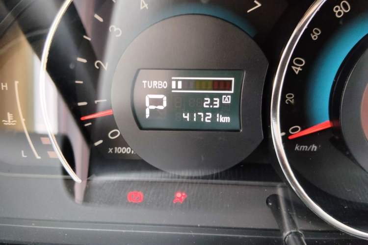 Used BAIC Senova D70 2013 2.3T Luxury Edition Odometer Close Up