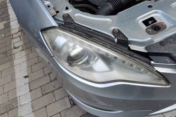 Used BAIC Senova D70 2013 2.0T Elite Edition Right Front Headlight