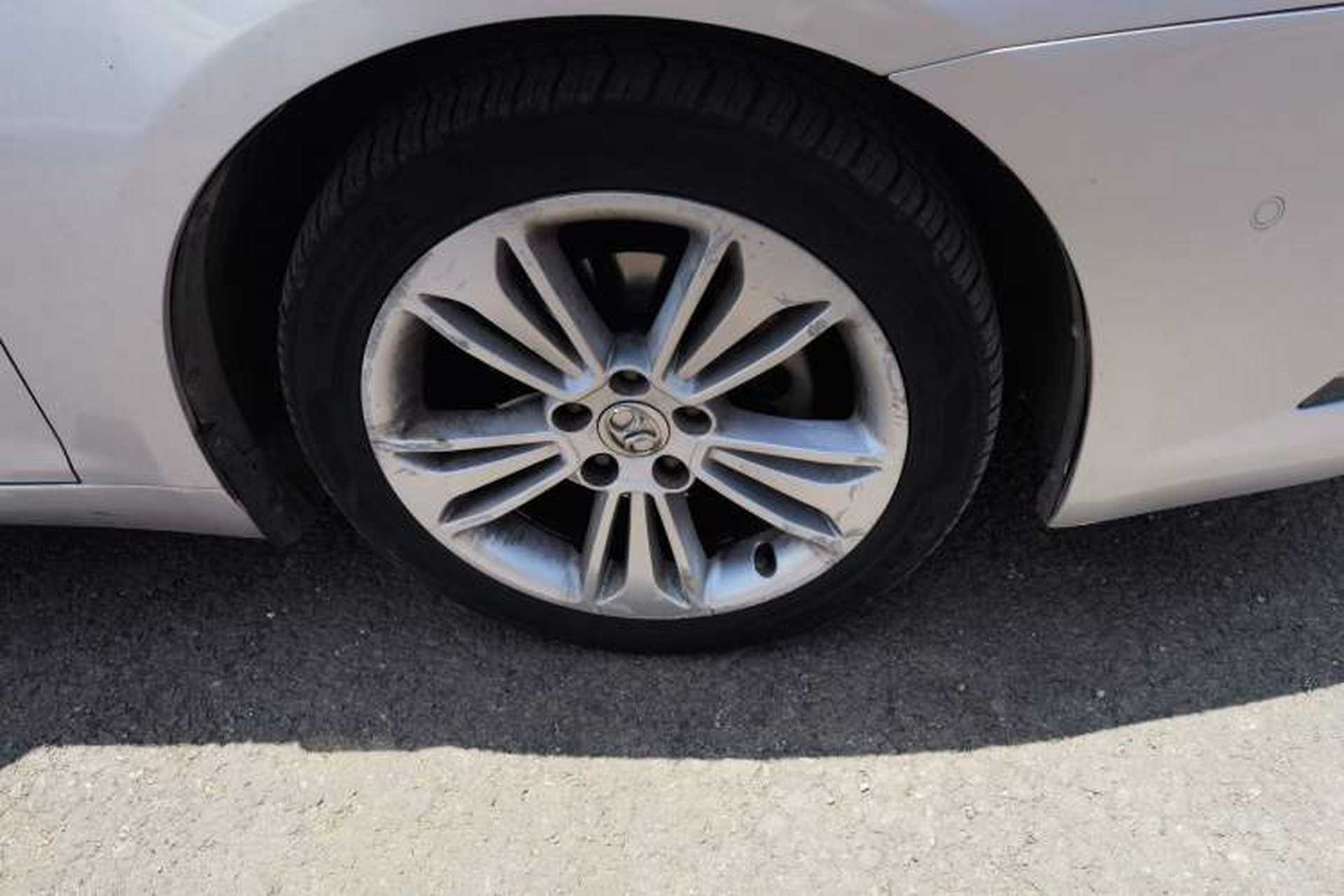 Used BAIC Senova D70 2013 2.0T Luxury Edition Right Front Wheel Hub