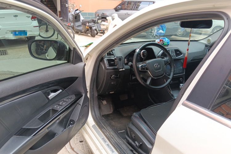 Used BAIC Senova D70 2013 2.0T Luxury Edition Driver Seat