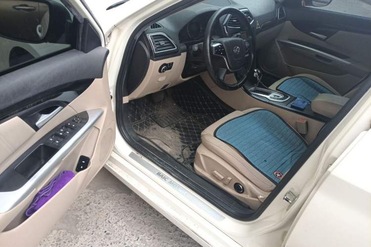 Used BAIC Senova D70 2013 2.0T Comfort Edition Driver Seat