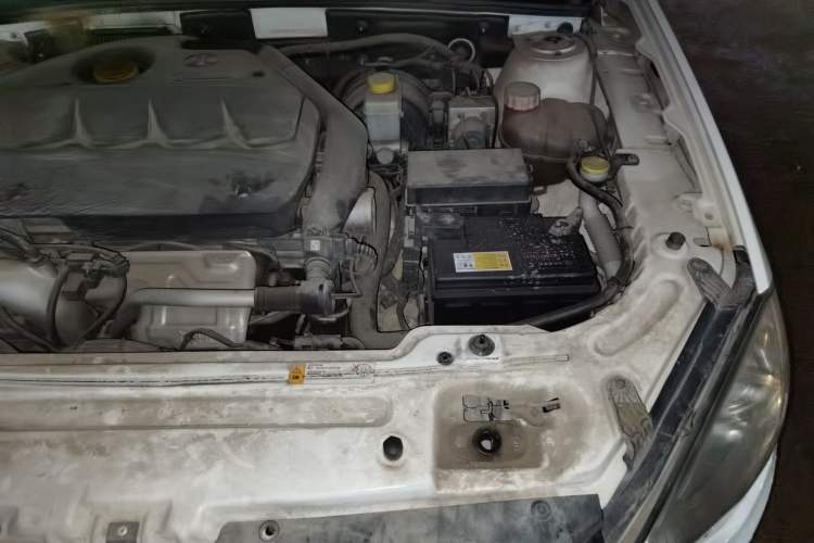 Used BAIC Senova D70 2013 2.0T Comfort Edition Engine Bay Left