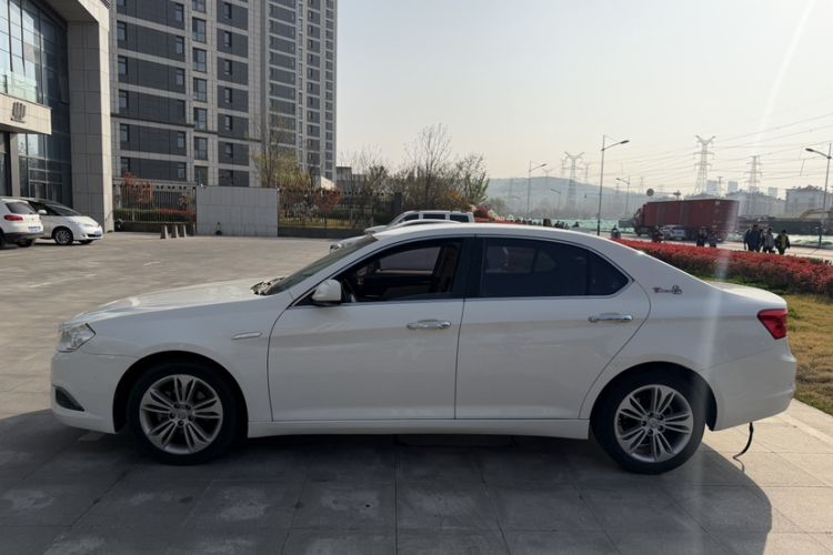 Used BAIC Senova D70 2013 2.0T Comfort Edition Exterior 2