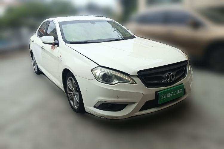 Used BAIC Senova D70 2013 2.0T Comfort Edition Front Right 45 Deg