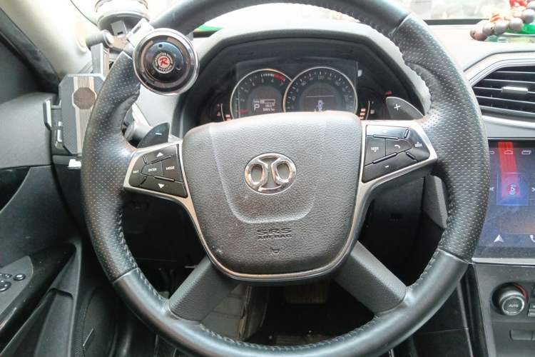 Used BAIC Senova D70 2013 2.0T Luxury Edition Steering Wheel