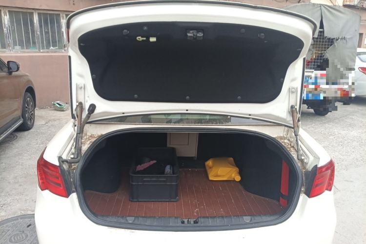 Used BAIC Senova D70 2013 2.0T Comfort Edition Trunk