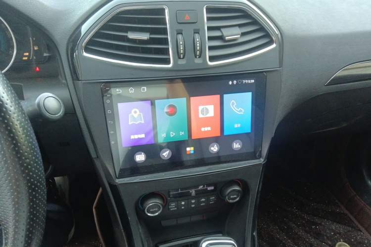 Used BAIC Senova D70 2018 Performance Edition 1.8T Prestige Edition Audio And AC Panel