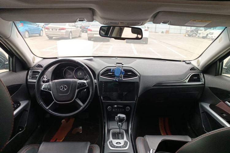 Used BAIC Senova D70 2018 Performance Edition 1.8T Prestige Edition Center Console