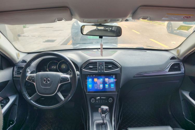Used BAIC Senova D70 2018 Performance Version 1.8T Comfort Version Interior 3