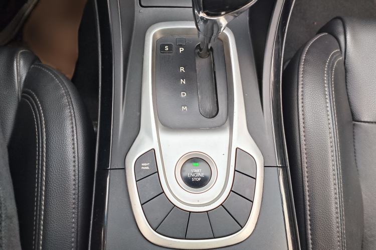 Used BAIC Senova D70 2018 Performance Version 1.8T Comfort Version Interior 3