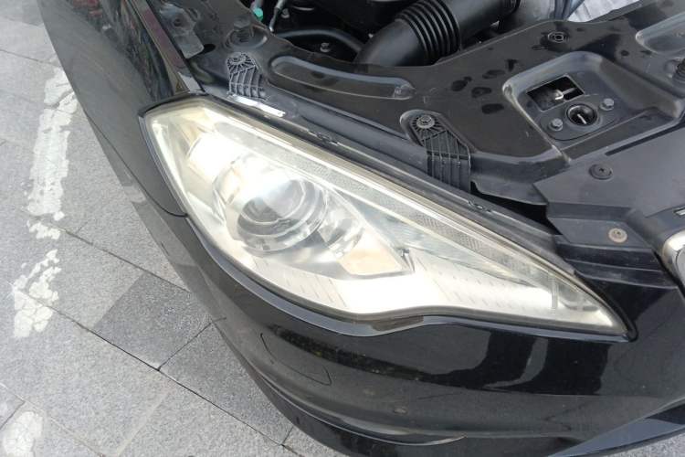 Used BAIC Senova D70 2018 Performance Edition 1.8T Prestige Edition Right Front Headlight