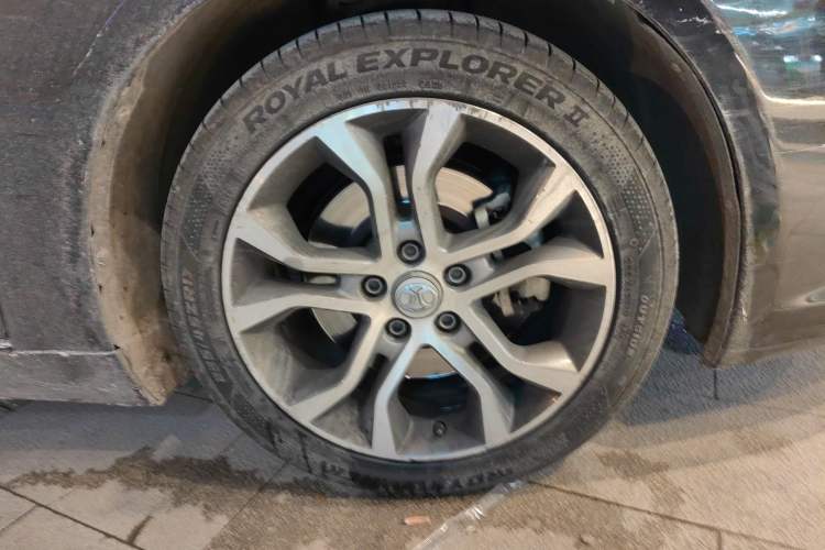 Used BAIC Senova D70 2018 Performance Edition 1.8T Prestige Version Right Front Wheel Hub