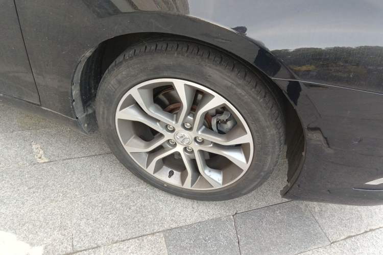 Used BAIC Senova D70 2018 Performance Edition 1.8T Prestige Edition Right Front Wheel Hub