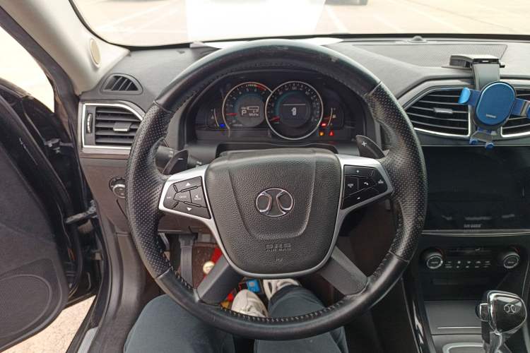 Used BAIC Senova D70 2018 Performance Edition 1.8T Prestige Edition Steering Wheel