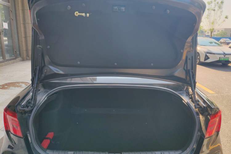 Used BAIC Senova D70 2018 Performance Version 1.8T Comfort Version Trunk