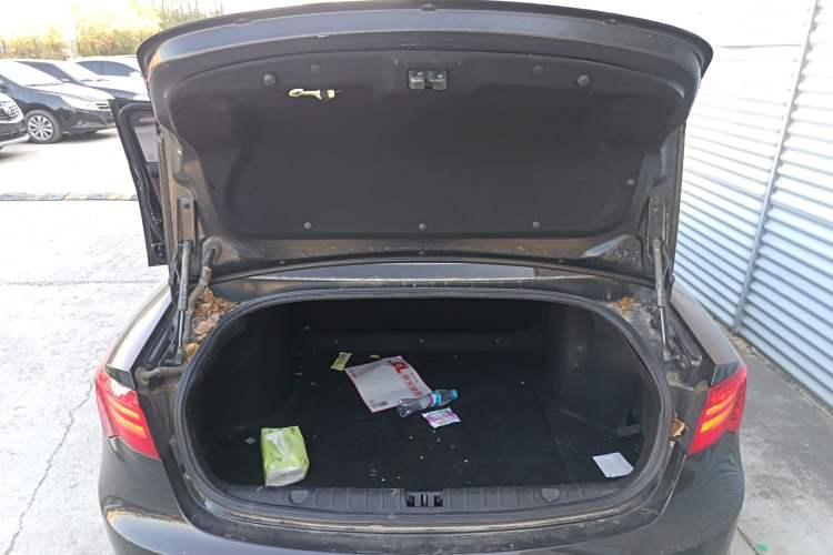 Used BAIC Senova D70 2018 Performance Version 1.8T Comfort Version Trunk