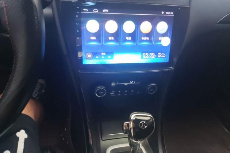 Used BAIC Senova D70 2018 Performance Version 1.8T Comfort Version Audio And AC Panel