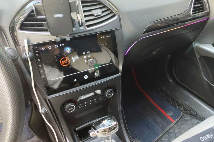 Used BAIC Senova D70 2018 Performance Version 1.8T Comfort Version Audio And AC Panel