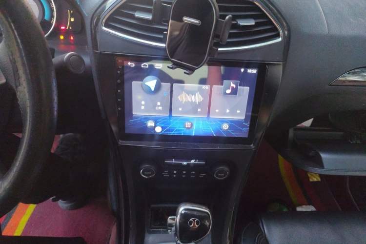 Used BAIC Senova D70 2018 Performance Version 1.8T Comfort Version Audio And AC Panel