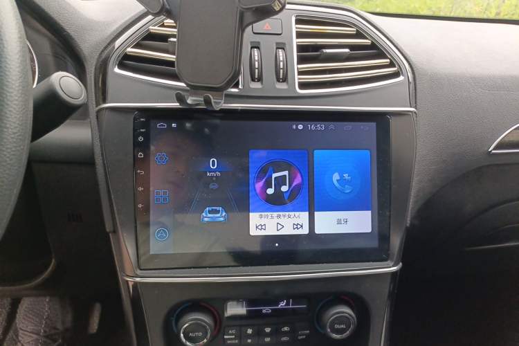 Used BAIC Senova D70 2018 Performance Version 1.8T Comfort Version Audio And AC Panel