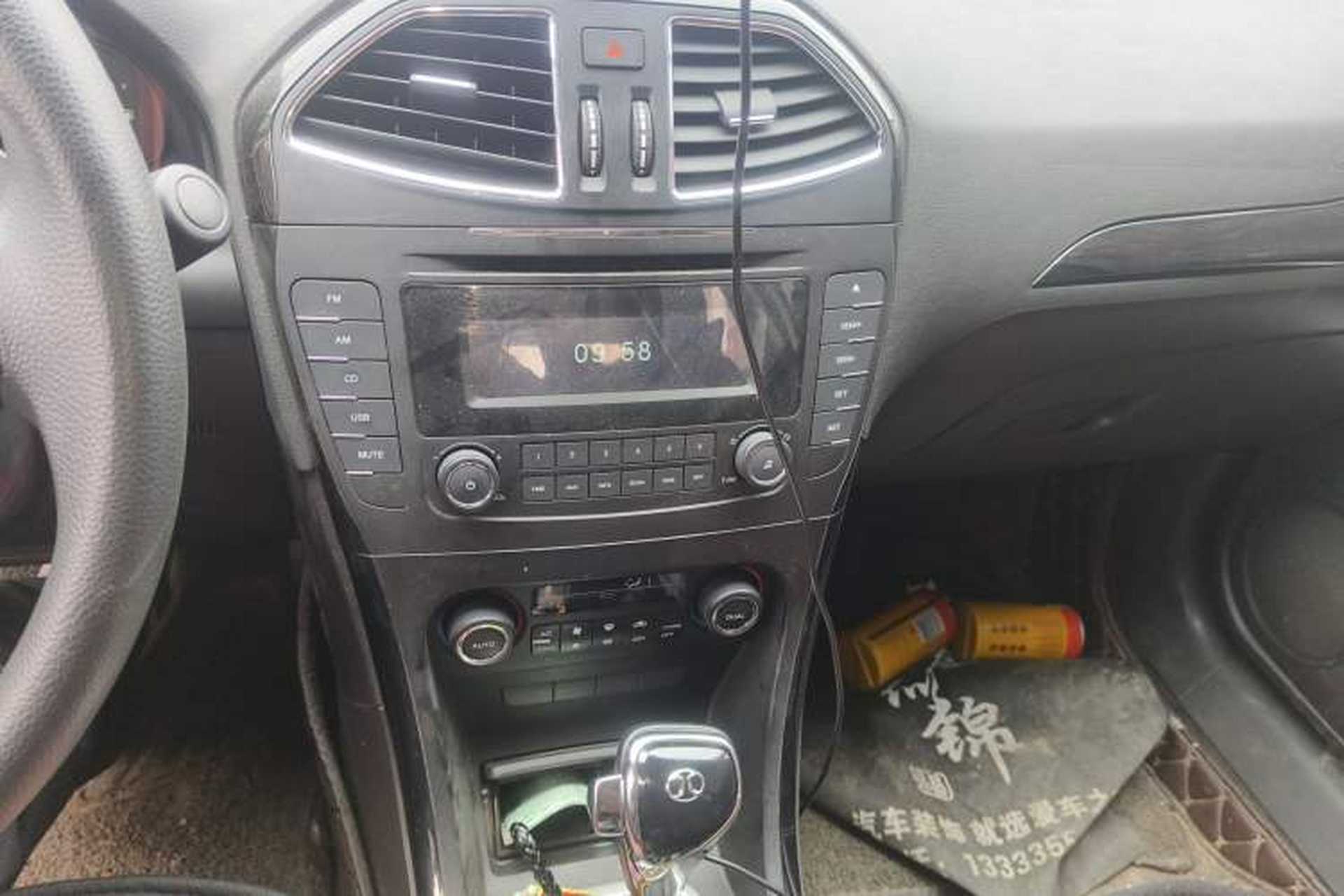 Used BAIC Senova D70 2018 Performance Version 1.8T Comfort Version Audio And AC Panel