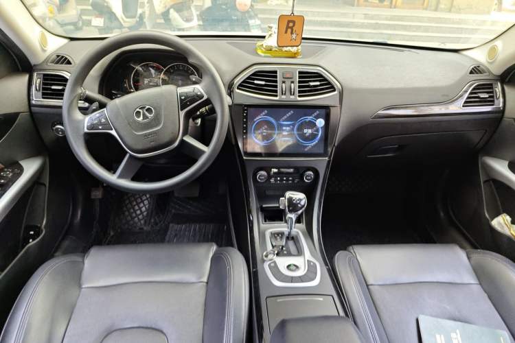 Used BAIC Senova D70 2018 Performance Version 1.8T Comfort Version Center Console