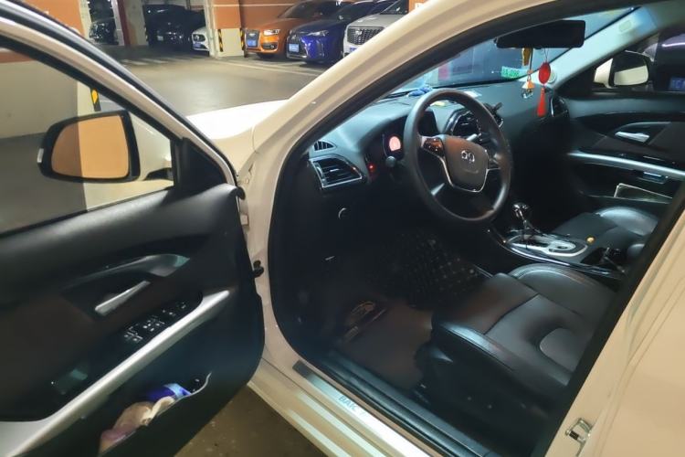 Used BAIC Senova D70 2018 Performance Version 1.8T Comfort Version Driver Seat