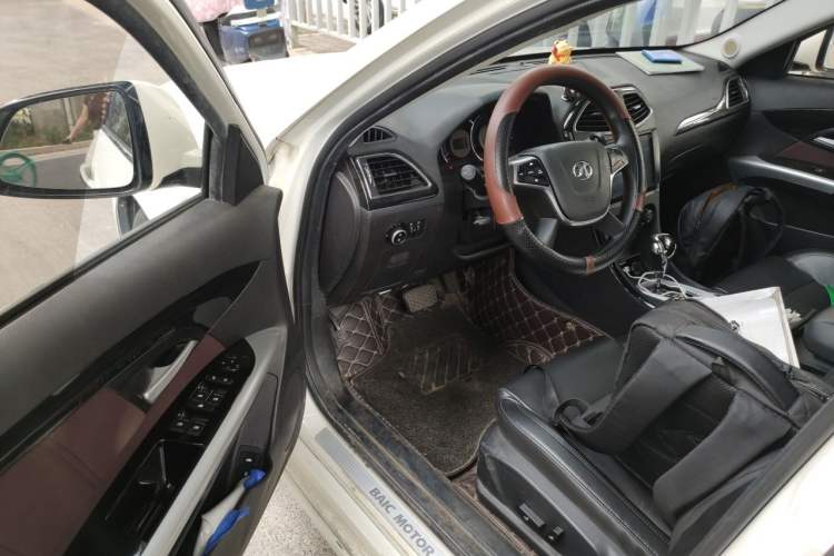 Used BAIC Senova D70 2018 Performance Version 1.8T Comfort Version Driver Seat
