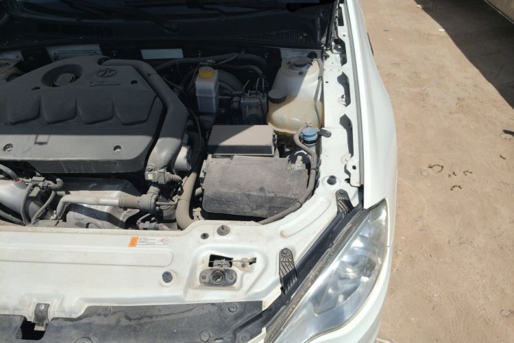 Used BAIC Senova D70 2018 Performance Version 1.8T Comfort Version Engine Bay Left