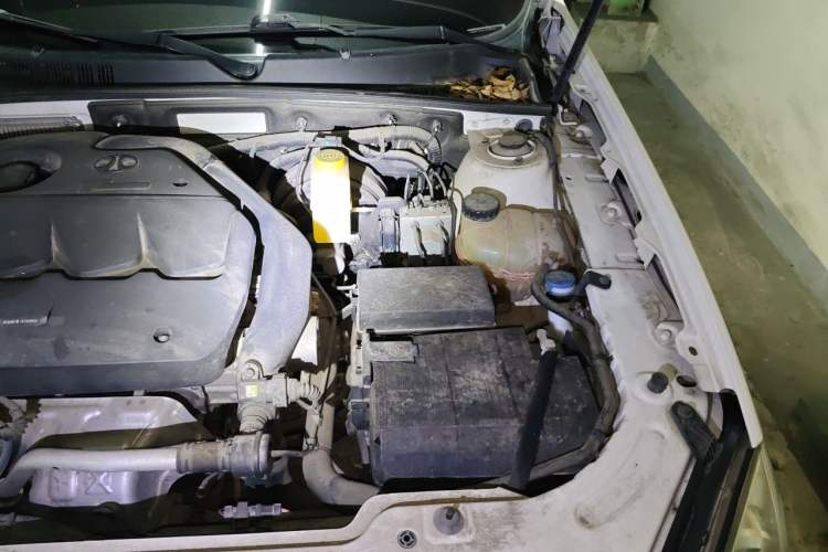 Used BAIC Senova D70 2018 Performance Version 1.8T Comfort Version Engine Bay Left