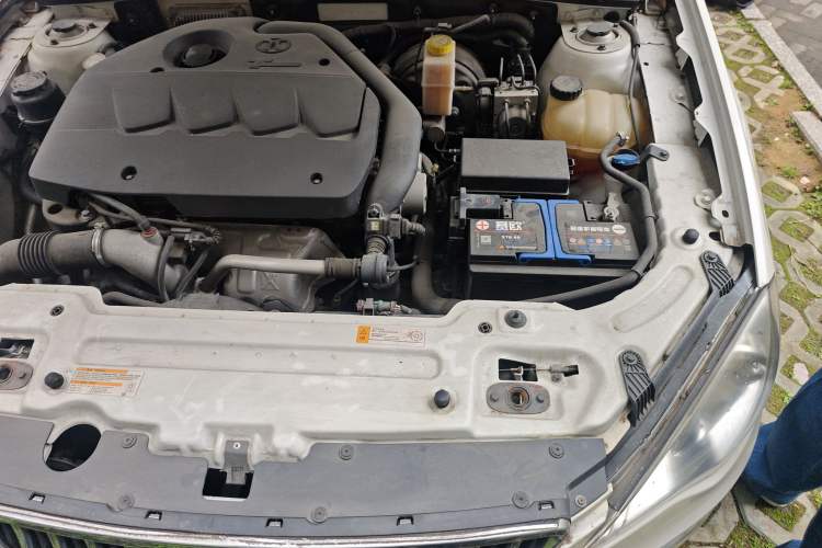 Used BAIC Senova D70 2018 Performance Version 1.8T Comfort Version Engine Bay Left