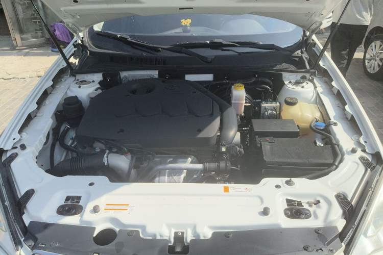 Used BAIC Senova D70 2018 Performance Version 1.8T Comfort Version Engine Bay