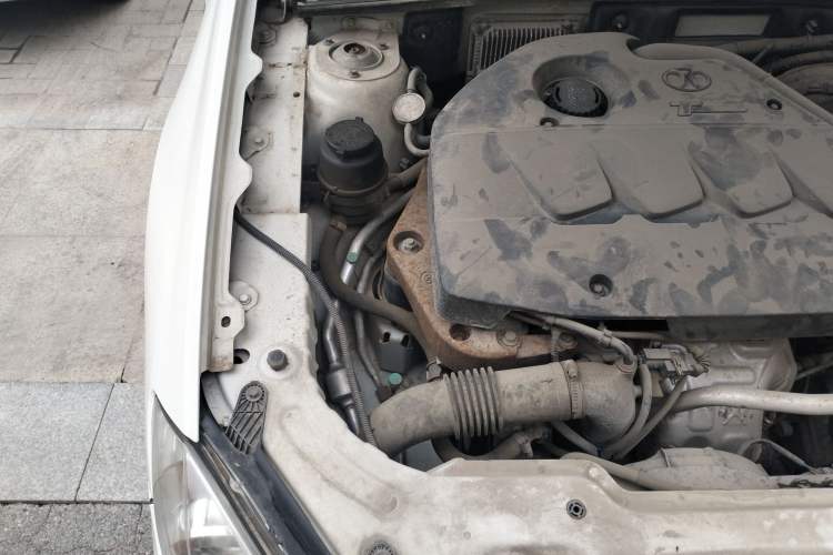 Used BAIC Senova D70 2018 Performance Version 1.8T Comfort Version Engine Bay Right