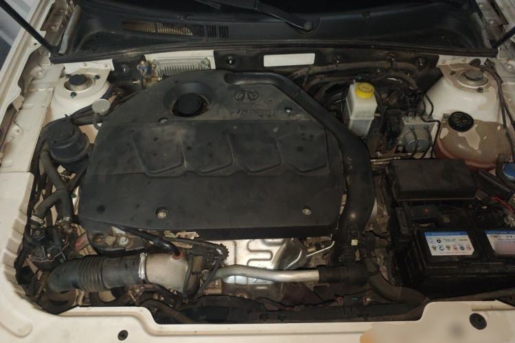 Used BAIC Senova D70 2018 Performance Version 1.8T Comfort Version Engine Bay