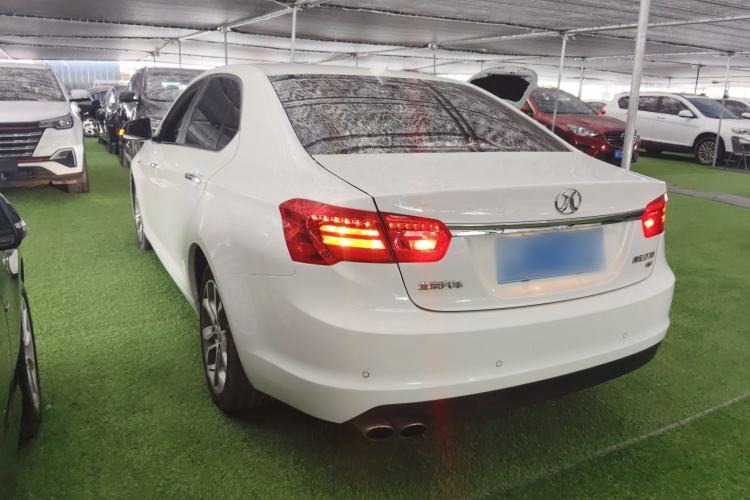 Used BAIC Senova D70 2018 Performance Version 1.8T Comfort Version Exterior 2