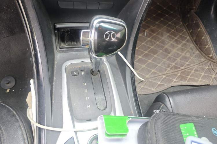 Used BAIC Senova D70 2018 Performance Version 1.8T Comfort Version Gear Lever