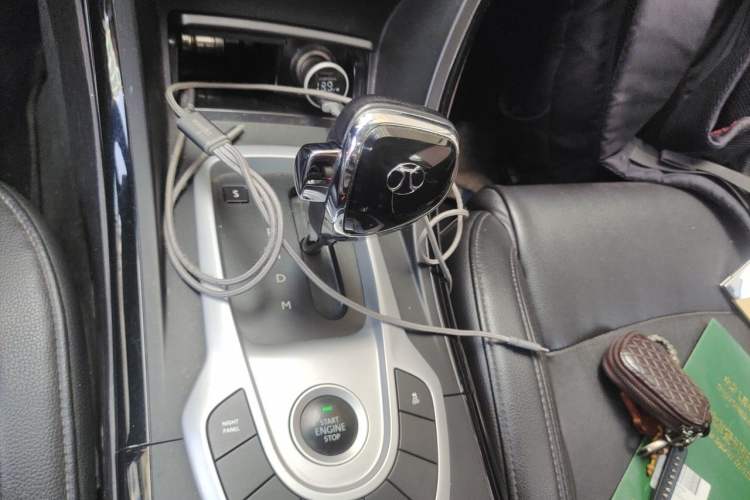 Used BAIC Senova D70 2018 Performance Version 1.8T Comfort Version Gear Lever