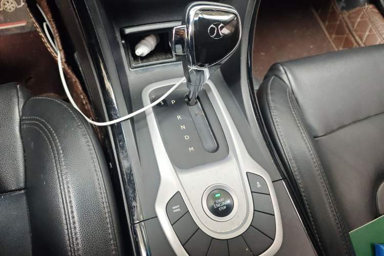 Used BAIC Senova D70 2018 Performance Version 1.8T Comfort Version Gear Lever
