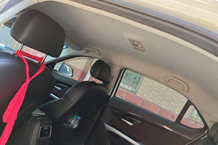 Used BAIC Senova D70 2018 Performance Version 1.8T Comfort Version Headliner