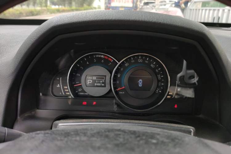 Used BAIC Senova D70 2018 Performance Version 1.8T Comfort Version Instrument Cluster