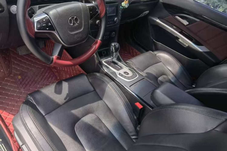 Used BAIC Senova D70 2018 Performance Version 1.8T Comfort Version Interior 2