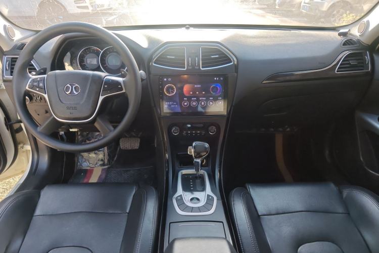 Used BAIC Senova D70 2018 Performance Version 1.8T Comfort Version Interior 3